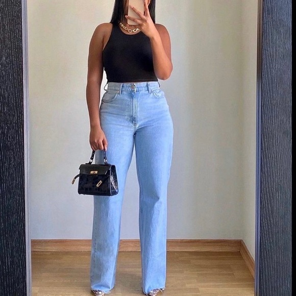 Zara Denim - ZARA Wide Leg Jean High Waist Light Wash Denim - TikTok Favorite Sz 0